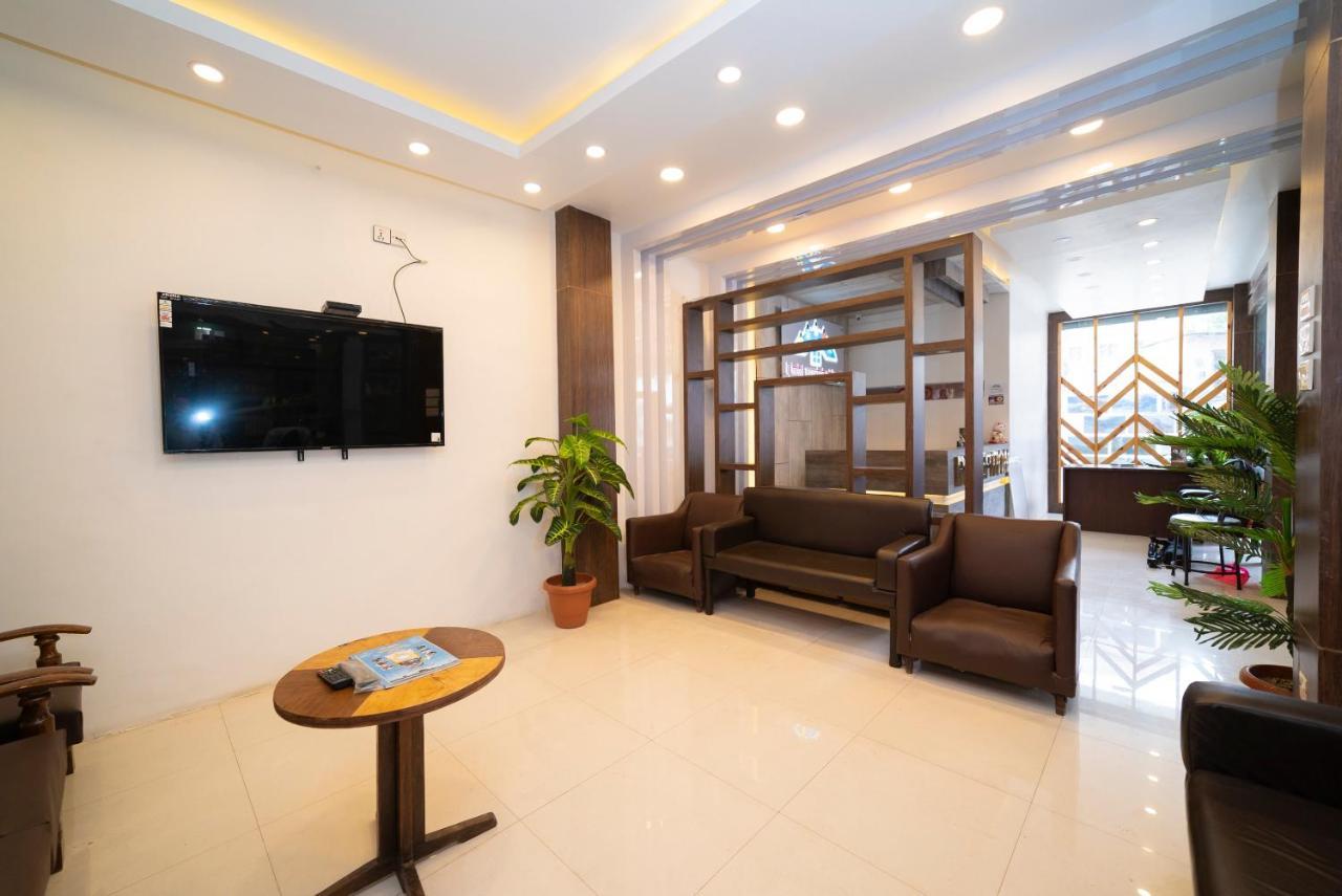 Oyo 318 Hotel Pancha Buddha Katmandu Kültér fotó